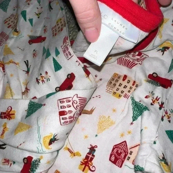 CHRISTMAS MATCHING FAMILY PJS - Picture 9 of 9